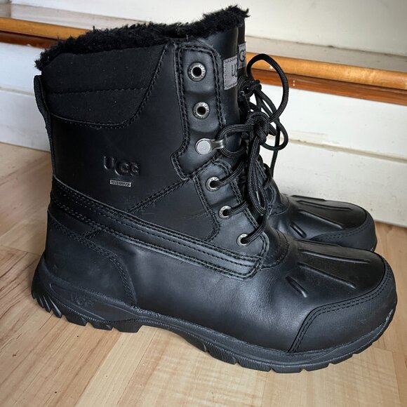 UGG Black Felton Boots - Picture 3 of 5